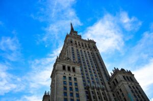 Cień wieżowców warszawa